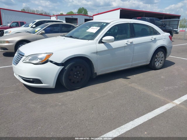 Aukcja sprzedaży 2013 Chrysler 200 Lx, vin: 1C3CCBAB5DN568872, numer aukcji: 44816792