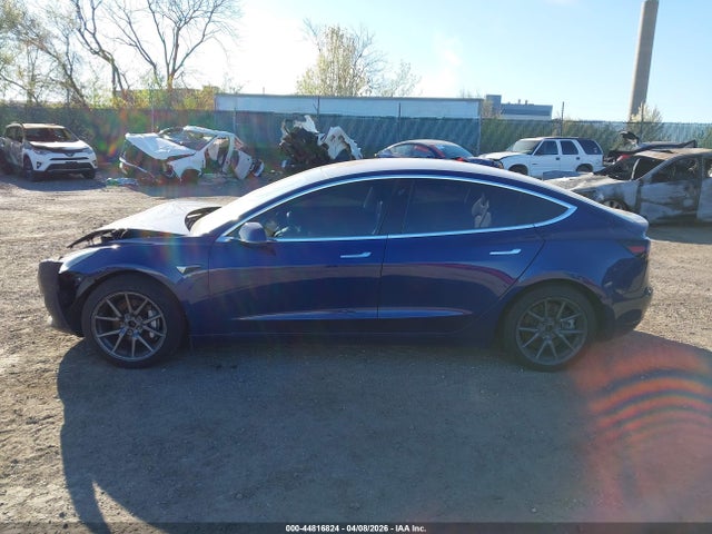 2018 Tesla Model 3 Long Range/performance მანქანა იყიდება აუქციონზე, vin: 5YJ3E1EB9JF120171, აუქციონის ნომერი: 44816824