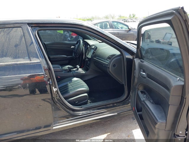 Продаж на аукціоні авто 2014 Chrysler 300 300s, vin: 2C3CCABG1EH331150, номер лоту: 44816833