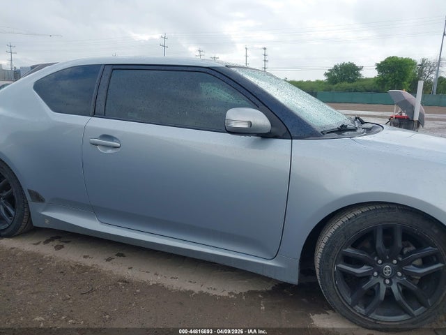 Scion Tc 10 Series 2014 JTKJF5C71E3067178 Image 13