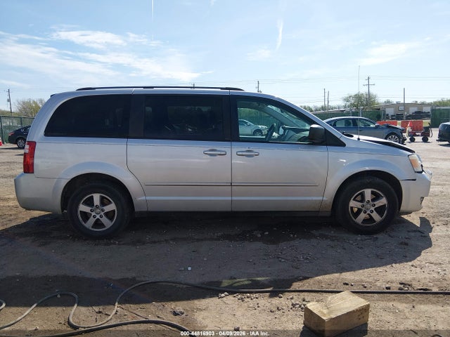 2010 Dodge Grand Caravan Se მანქანა იყიდება აუქციონზე, vin: 2D4RN4DE2AR318332, აუქციონის ნომერი: 44816903