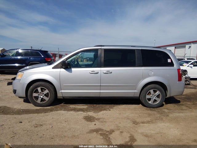 2010 Dodge Grand Caravan Se მანქანა იყიდება აუქციონზე, vin: 2D4RN4DE2AR318332, აუქციონის ნომერი: 44816903
