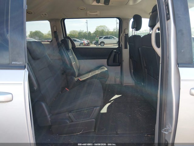 2010 Dodge Grand Caravan Se მანქანა იყიდება აუქციონზე, vin: 2D4RN4DE2AR318332, აუქციონის ნომერი: 44816903