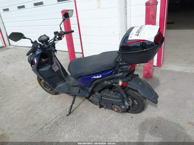 L5YTCKAV3P1105381 Znen Scooter