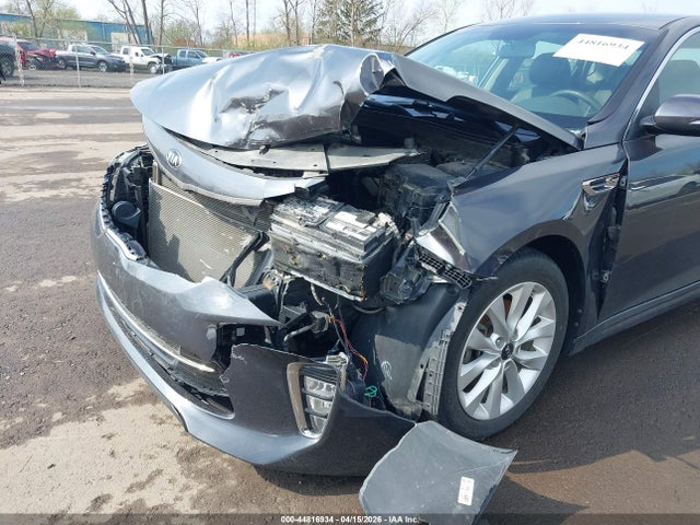 Продаж на аукціоні авто 2018 Kia Optima S, vin: 5XXGT4L38JG218836, номер лоту: 44816934