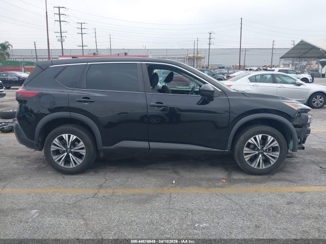 5N1BT3BA1NC693931 Nissan Rogue Sv Fwd