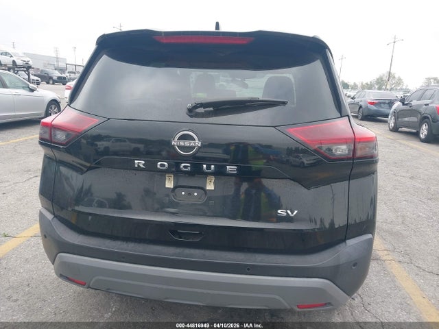 5N1BT3BA1NC693931 Nissan Rogue Sv Fwd