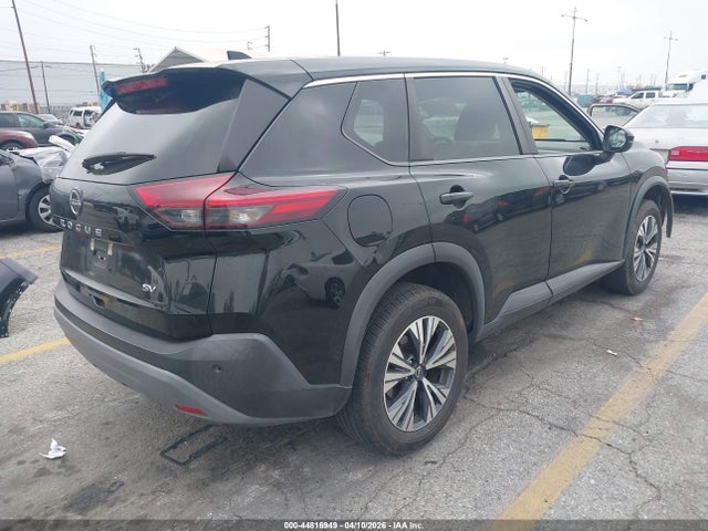 5N1BT3BA1NC693931 Nissan Rogue Sv Fwd