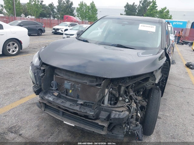 5N1BT3BA1NC693931 Nissan Rogue Sv Fwd
