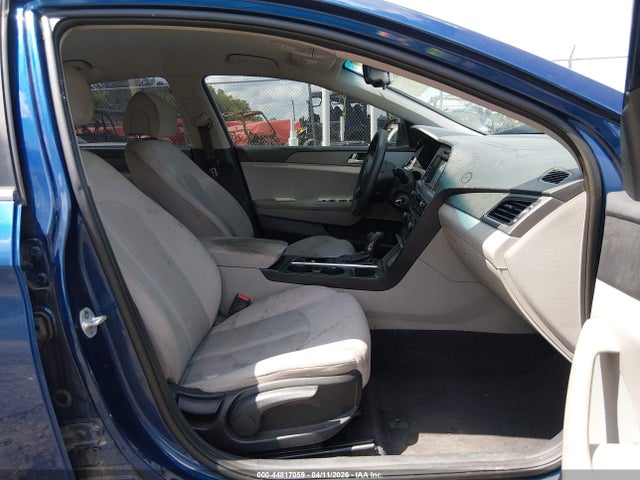 Продаж на аукціоні авто 2016 Hyundai Sonata Se, vin: 5NPE24AF2GH361902, номер лоту: 44817059