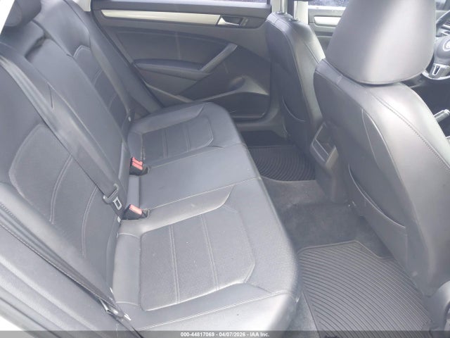 44817069 :رقم المزاد ، 1VWAS7A39FC117774 vin ، 2015 Volkswagen Passat 1.8t Limited Edition مزاد بيع