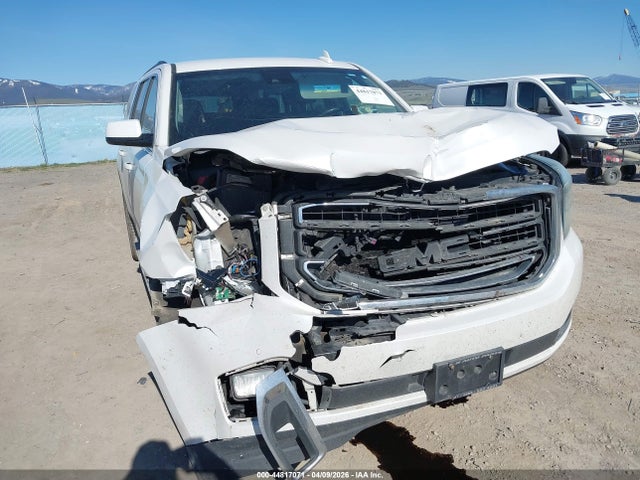 Продаж на аукціоні авто 2016 Gmc Yukon Xl Slt, vin: 1GKS2GKC8GR213498, номер лоту: 44817071