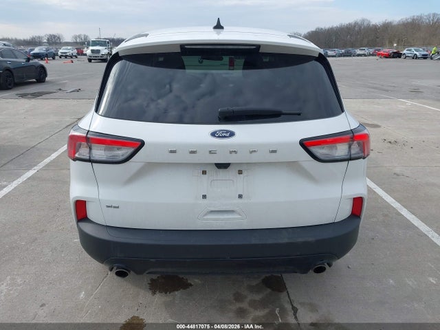 1FMCU0G65NUB83631 Ford ESCAPE SE
