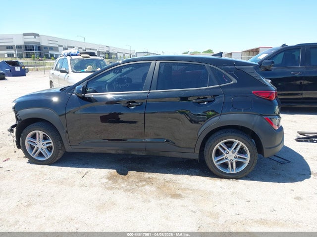 2022 Hyundai Kona Se მანქანა იყიდება აუქციონზე, vin: KM8K22AB9NU866905, აუქციონის ნომერი: 44817081