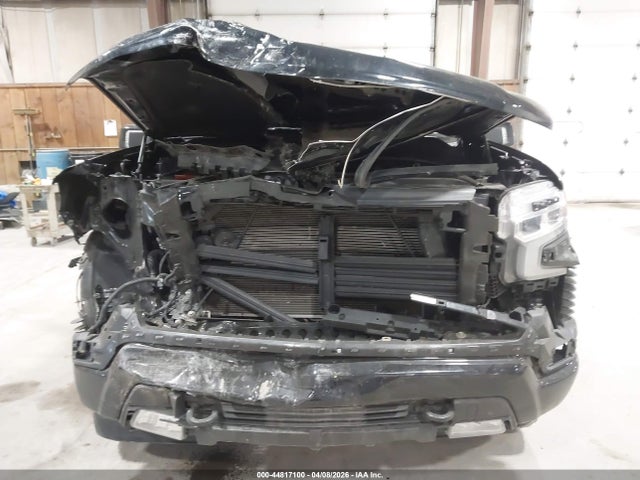 2023 Chevrolet Silverado 1500 4wd  Short Bed Rst მანქანა იყიდება აუქციონზე, vin: 1GCUDEEL1PZ161324, აუქციონის ნომერი: 44817100