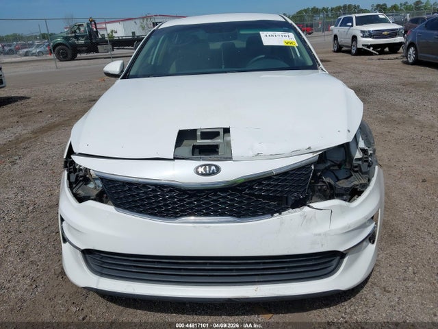 2017 Kia Optima Lx მანქანა იყიდება აუქციონზე, vin: 5XXGT4L37HG152970, აუქციონის ნომერი: 44817101