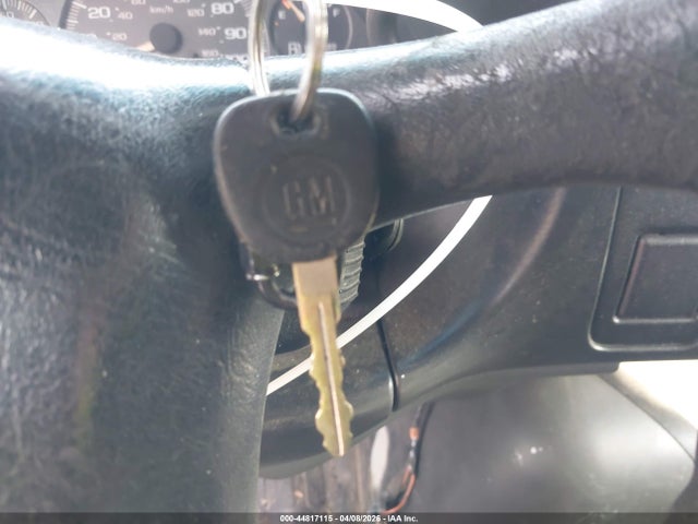 44817115 :رقم المزاد ، 1GTHG35R321106690 vin ، 2002 Gmc Savana Standard مزاد بيع