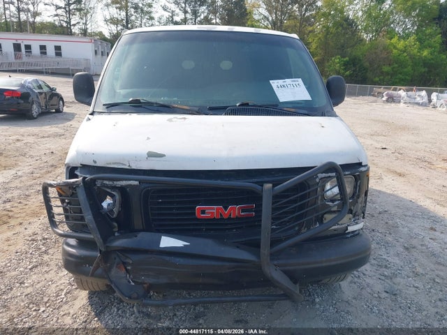 44817115 :رقم المزاد ، 1GTHG35R321106690 vin ، 2002 Gmc Savana Standard مزاد بيع