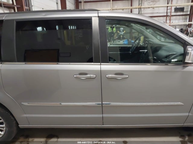 Продажа на аукционе авто 2014 Chrysler Town & Country Touring-l, vin: 2C4RC1CG2ER180091, номер лота: 44817212