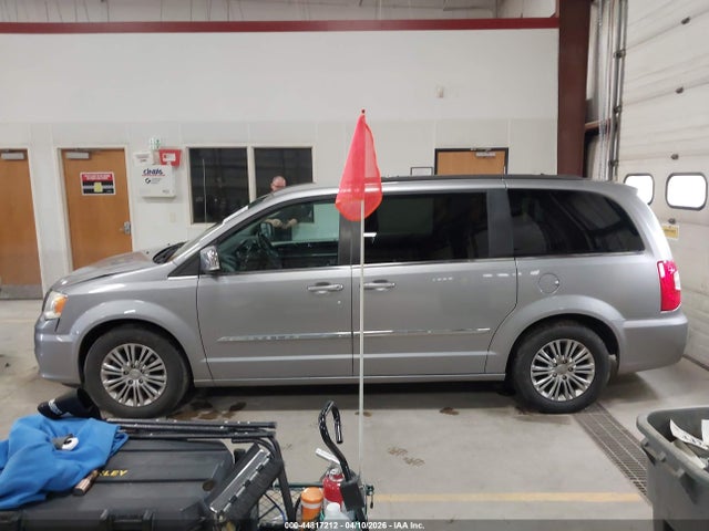 Продажа на аукционе авто 2014 Chrysler Town & Country Touring-l, vin: 2C4RC1CG2ER180091, номер лота: 44817212