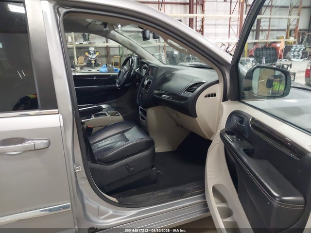 Продажа на аукционе авто 2014 Chrysler Town & Country Touring-l, vin: 2C4RC1CG2ER180091, номер лота: 44817212