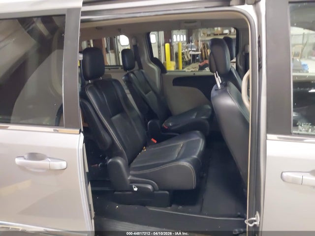 Продажа на аукционе авто 2014 Chrysler Town & Country Touring-l, vin: 2C4RC1CG2ER180091, номер лота: 44817212