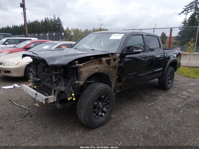 3TMCZ5AN2KM247241 Toyota Tacoma Trd Off Road