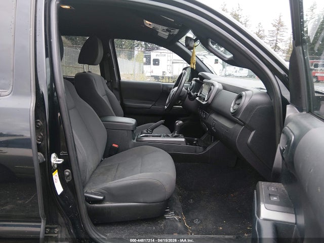 3TMCZ5AN2KM247241 Toyota Tacoma Trd Off Road
