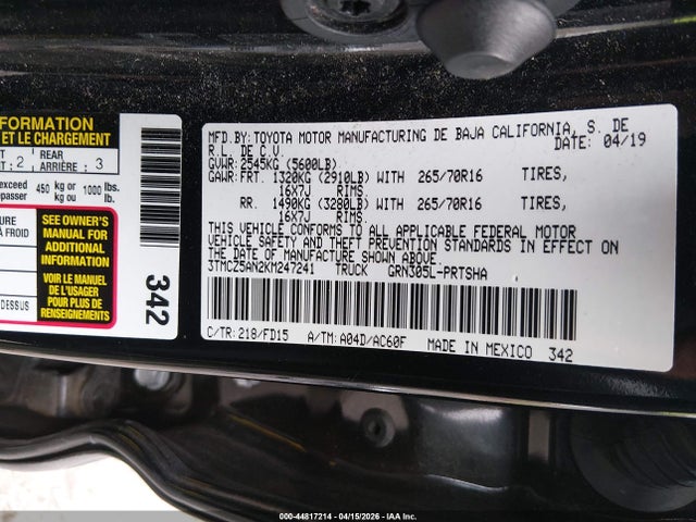 3TMCZ5AN2KM247241 Toyota Tacoma Trd Off Road