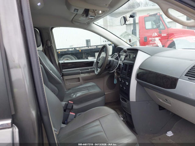 2010 Dodge Grand Caravan Sxt მანქანა იყიდება აუქციონზე, vin: 2D4RN5DX7AR302442, აუქციონის ნომერი: 44817219