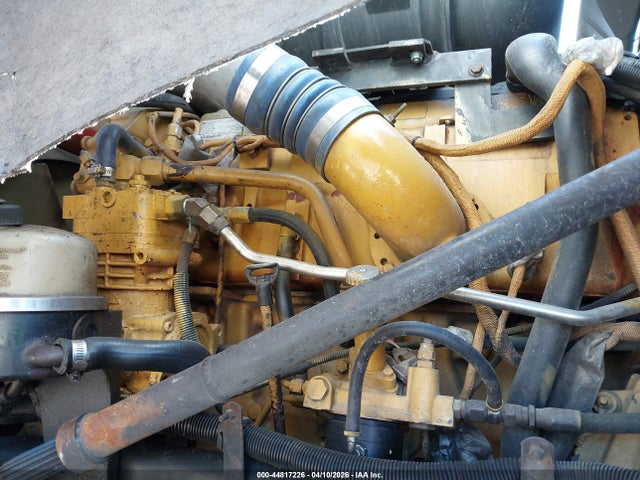 44817226 :رقم المزاد ، 1XKADU9X88J234011 vin ، 2008 Kenworth Construction T660 مزاد بيع