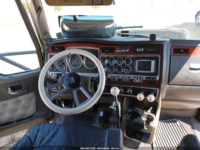 44817226 :رقم المزاد ، 1XKADU9X88J234011 vin ، 2008 Kenworth Construction T660 مزاد بيع