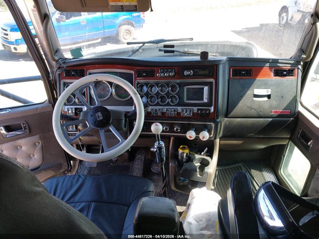 44817226 :رقم المزاد ، 1XKADU9X88J234011 vin ، 2008 Kenworth Construction T660 مزاد بيع