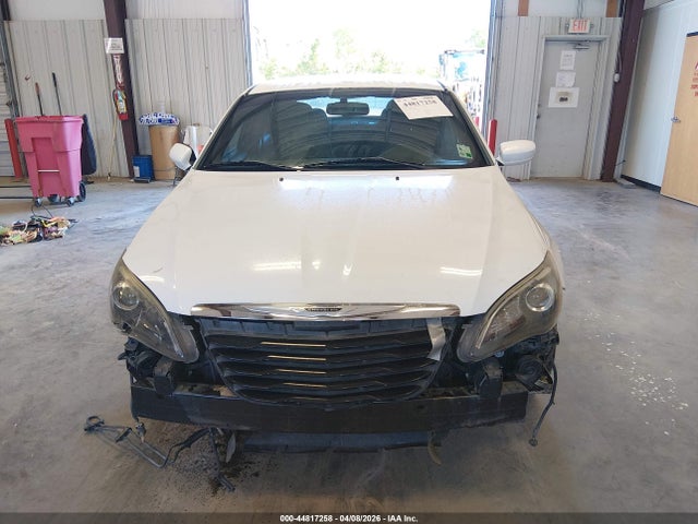 Продажа на аукционе авто 2014 Chrysler 200 Touring, vin: 1C3CCBBG7EN108205, номер лота: 44817258