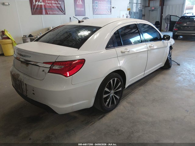 Продажа на аукционе авто 2014 Chrysler 200 Touring, vin: 1C3CCBBG7EN108205, номер лота: 44817258
