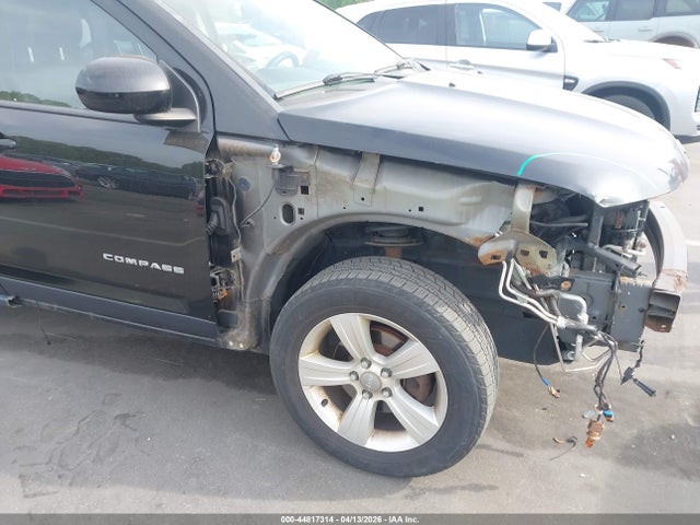 2014 Jeep Compass Latitude მანქანა იყიდება აუქციონზე, vin: 1C4NJDEB9ED689346, აუქციონის ნომერი: 44817314