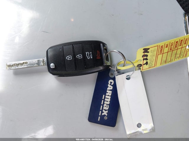 Продаж на аукціоні авто 2020 Kia Optima Lx, vin: 5XXGT4L34LG450188, номер лоту: 44817324