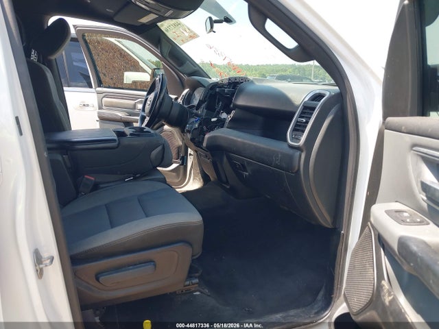 2022 Ram 1500 Big Horn  4x2 6'4 Box მანქანა იყიდება აუქციონზე, vin: 1C6RREBT0NN231578, აუქციონის ნომერი: 44817336