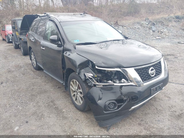 2016 Nissan Pathfinder S მანქანა იყიდება აუქციონზე, vin: 5N1AR2MM0GC620774, აუქციონის ნომერი: 44817366