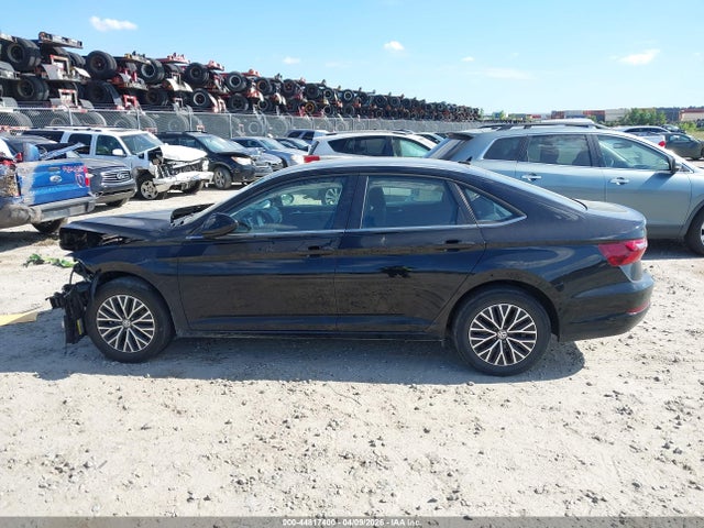 3VWC57BU2MM092509 Volkswagen Jetta 1.4t R-line/1.4t S/1.4t Se