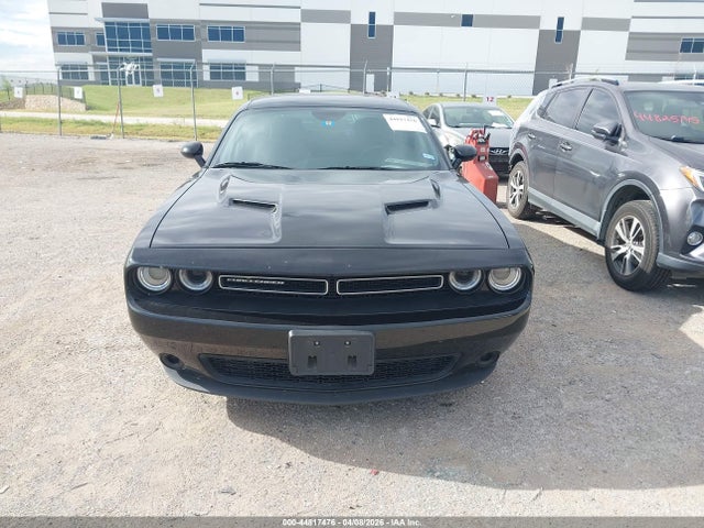 Продажа на аукционе авто 2018 Dodge Challenger Sxt, vin: 2C3CDZAG7JH202286, номер лота: 44817476