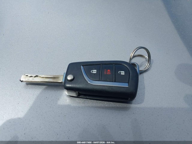 NMTKHMBX1JR034786 Toyota C-HR XLE