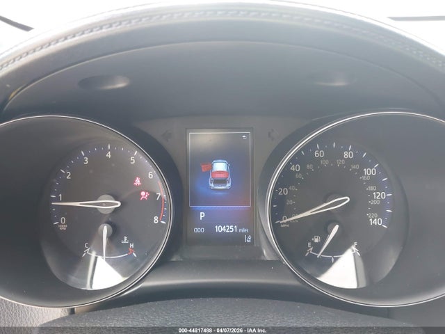 NMTKHMBX1JR034786 Toyota C-HR XLE