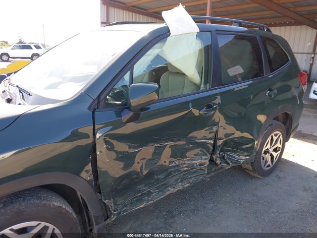 JF2SKADC0RH466217 Subaru Forester Premium