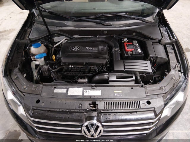2015 Volkswagen Passat 1.8t Se მანქანა იყიდება აუქციონზე, vin: 1VWBT7A33FC026596, აუქციონის ნომერი: 44817513