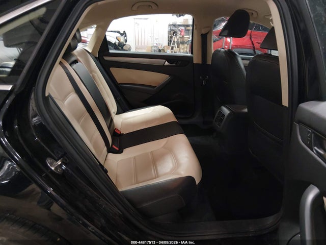 2015 Volkswagen Passat 1.8t Se მანქანა იყიდება აუქციონზე, vin: 1VWBT7A33FC026596, აუქციონის ნომერი: 44817513