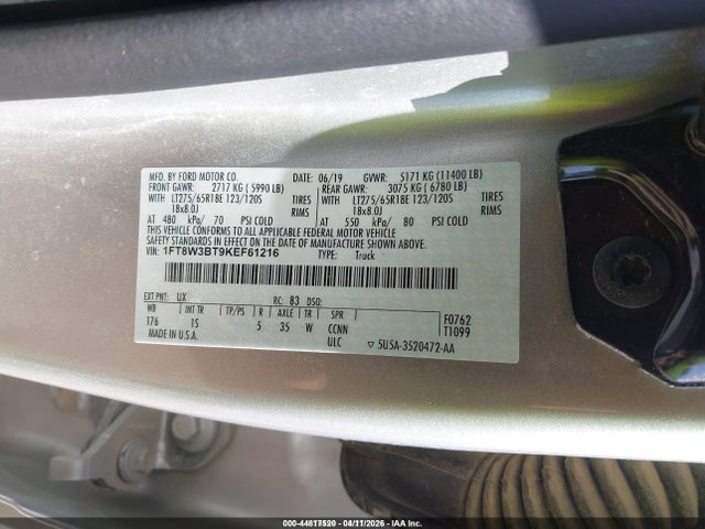 1FT8W3BT9KEF61216 Ford F-350 Xl