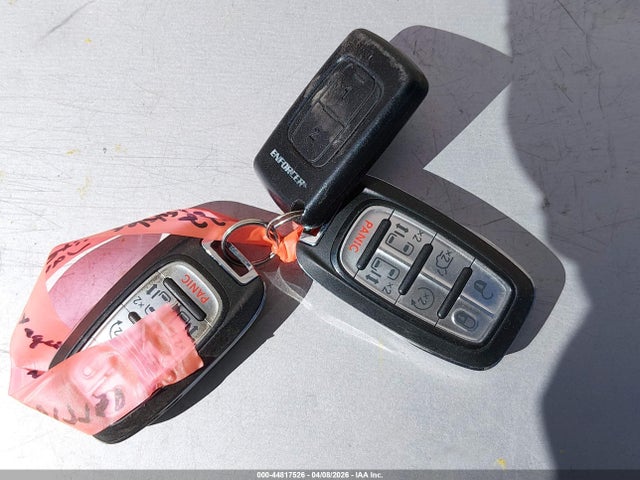44817526 :رقم المزاد ، 2C4RC1CG8NR153901 vin ، 2022 Chrysler Voyager Lx مزاد بيع