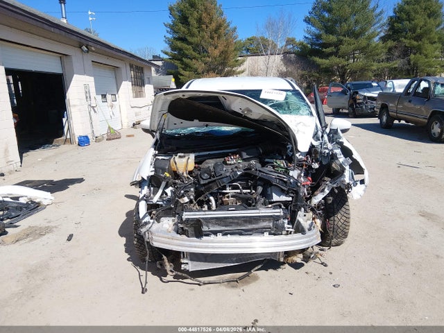 44817526 :رقم المزاد ، 2C4RC1CG8NR153901 vin ، 2022 Chrysler Voyager Lx مزاد بيع