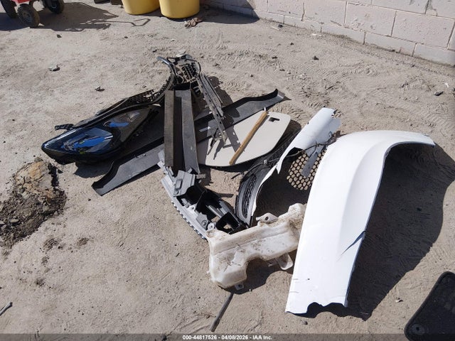 44817526 :رقم المزاد ، 2C4RC1CG8NR153901 vin ، 2022 Chrysler Voyager Lx مزاد بيع